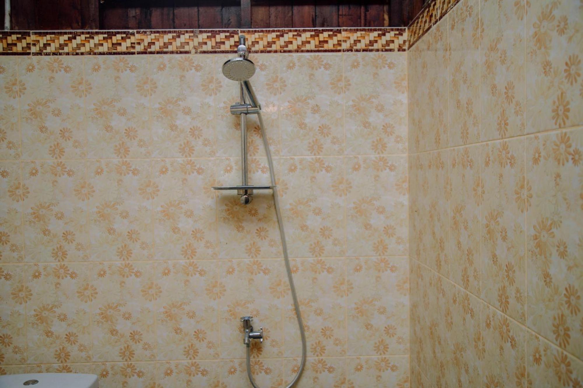 Reddoorz At Villa Bukit Senyum Lombok Kuripan  Exteriér fotografie